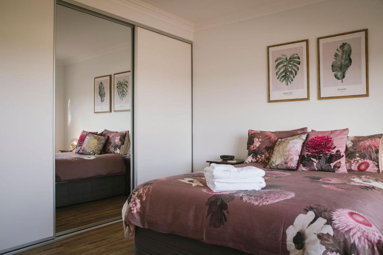 The Mains Guest House 2 Bedroom Farm Stay Corrigin Exteriér fotografie