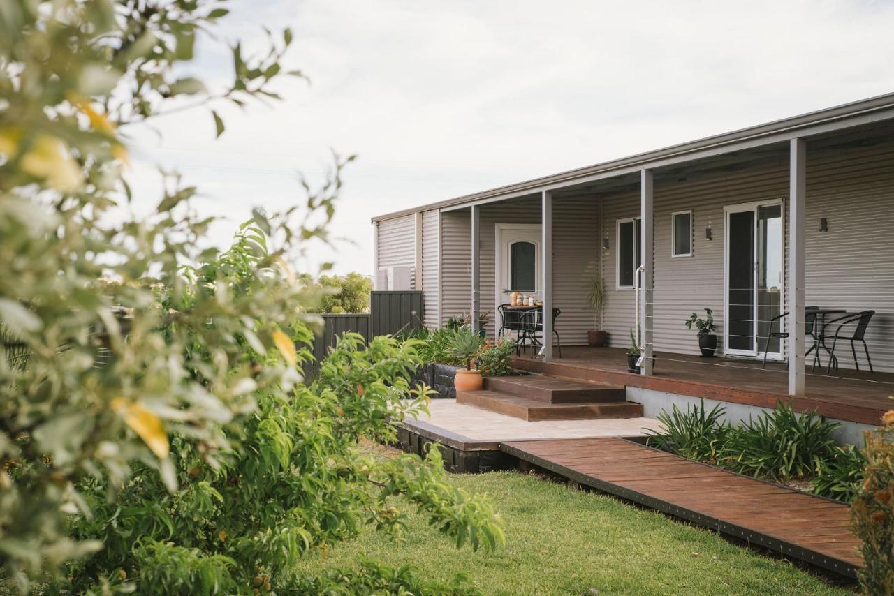 The Mains Guest House 2 Bedroom Farm Stay Corrigin Exteriér fotografie