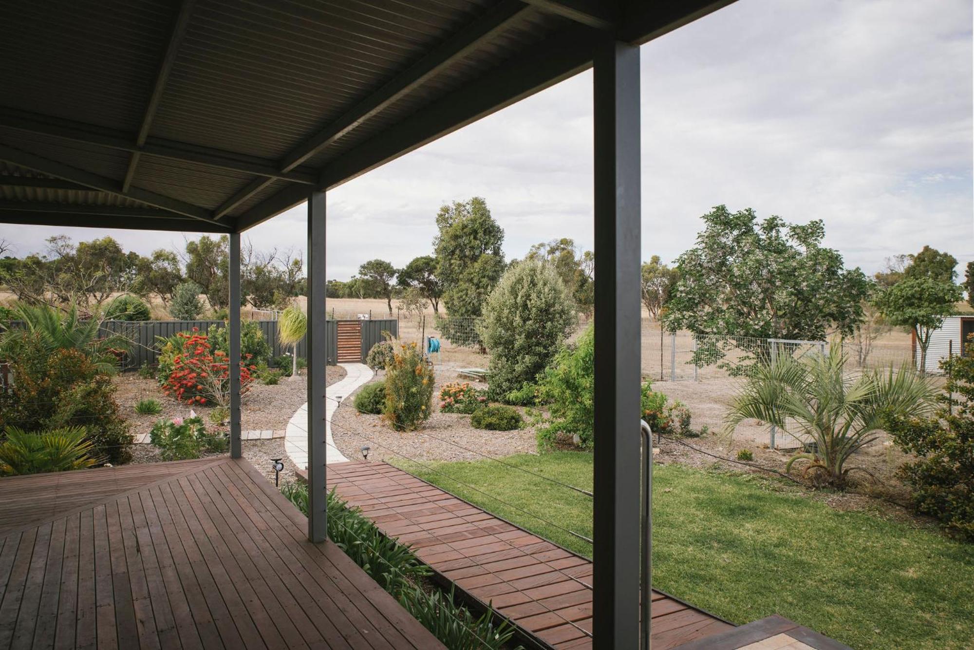 The Mains Guest House 2 Bedroom Farm Stay Corrigin Exteriér fotografie